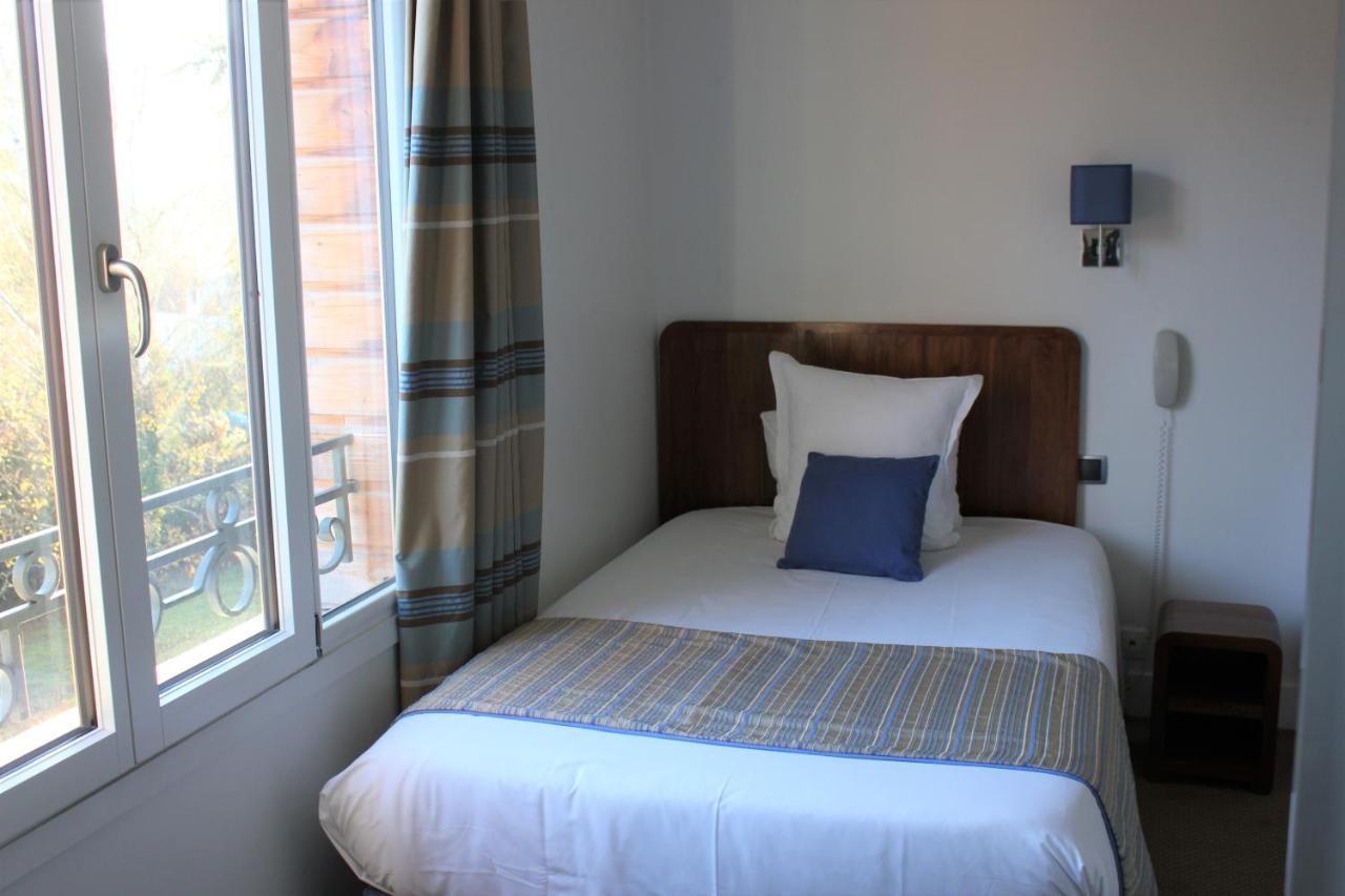 Logis Hotel & Restaurant - Le Manoir De Sauvegrain Saint-Lambert  Zewnętrze zdjęcie