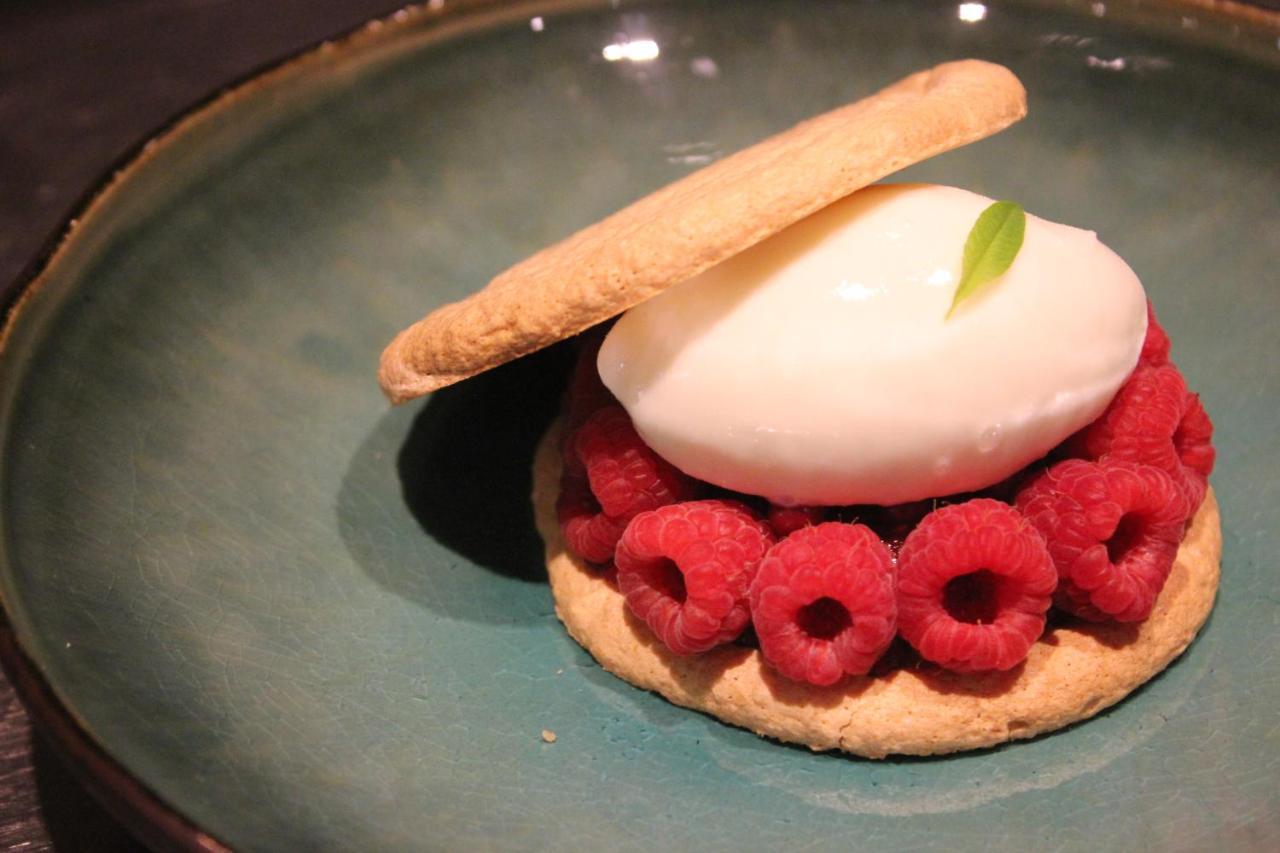 Logis Hotel & Restaurant - Le Manoir De Sauvegrain Saint-Lambert  Zewnętrze zdjęcie