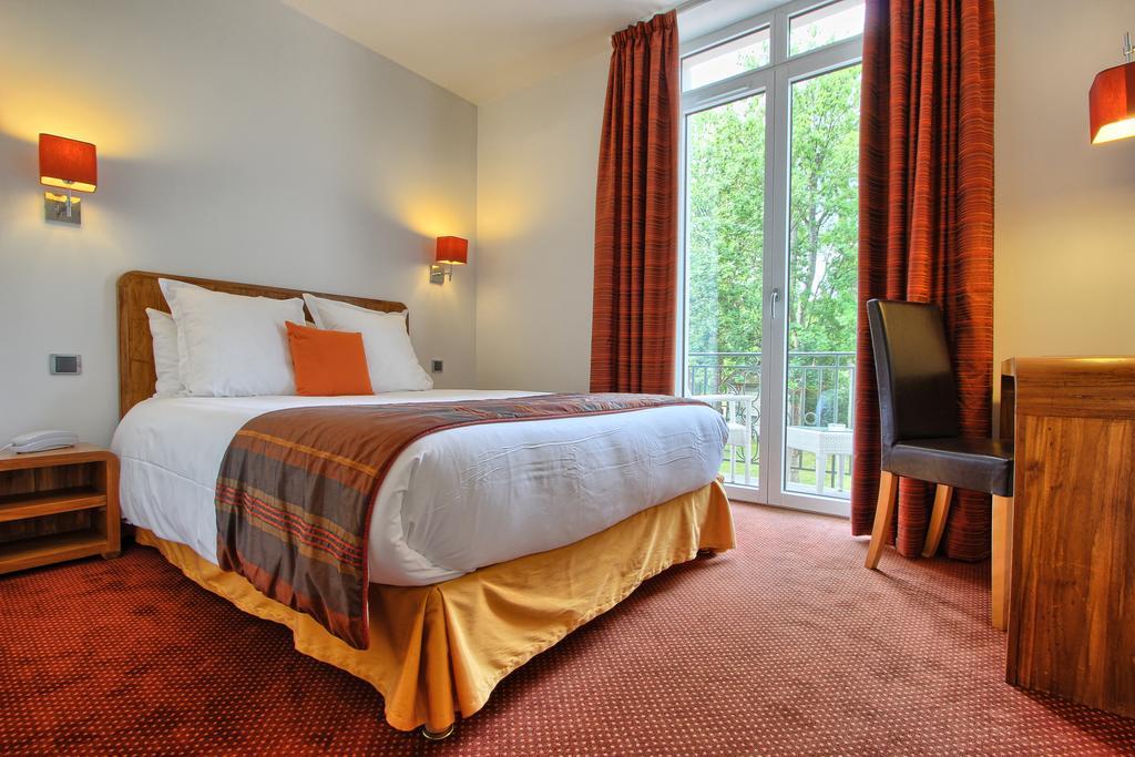 Logis Hotel & Restaurant - Le Manoir De Sauvegrain Saint-Lambert  Zewnętrze zdjęcie