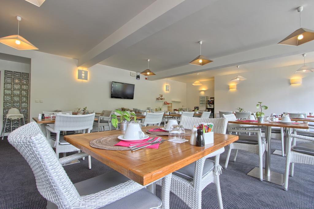 Logis Hotel & Restaurant - Le Manoir De Sauvegrain Saint-Lambert  Zewnętrze zdjęcie
