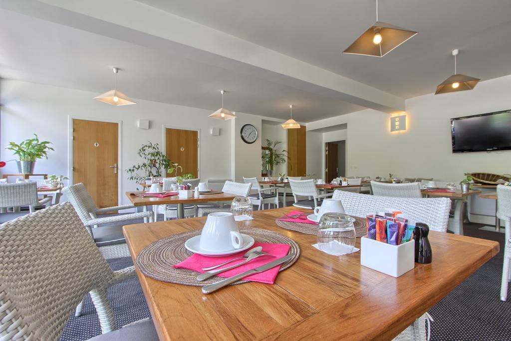 Logis Hotel & Restaurant - Le Manoir De Sauvegrain Saint-Lambert  Zewnętrze zdjęcie