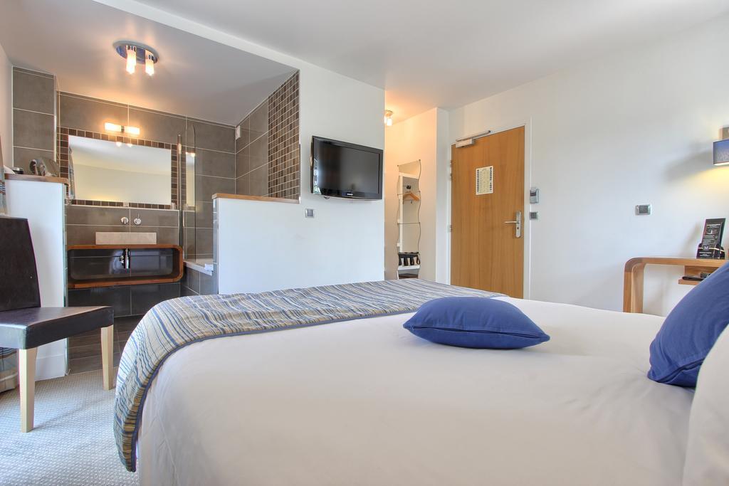 Logis Hotel & Restaurant - Le Manoir De Sauvegrain Saint-Lambert  Zewnętrze zdjęcie